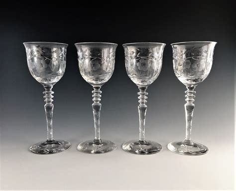 Set Of 4 Vintage Cordial Glasses Delicate Stemware Elegant Barware
