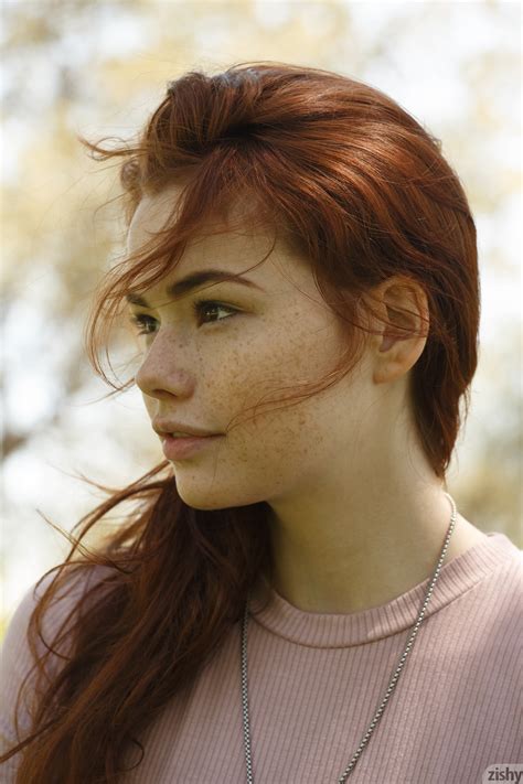 Sabrina Lynn Redhead Women Freckles Portrait Zishy 1280x1920