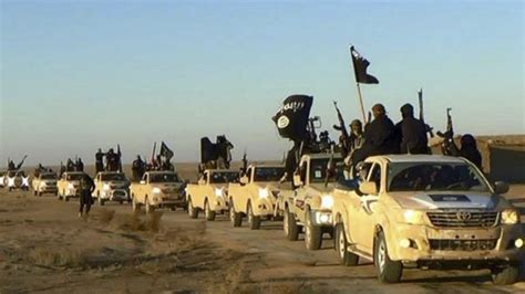 isis orders raqqa residents to flee then stay cnn