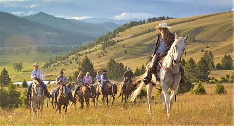10 Best Vacation Destinations In Montana For Horseback Riding