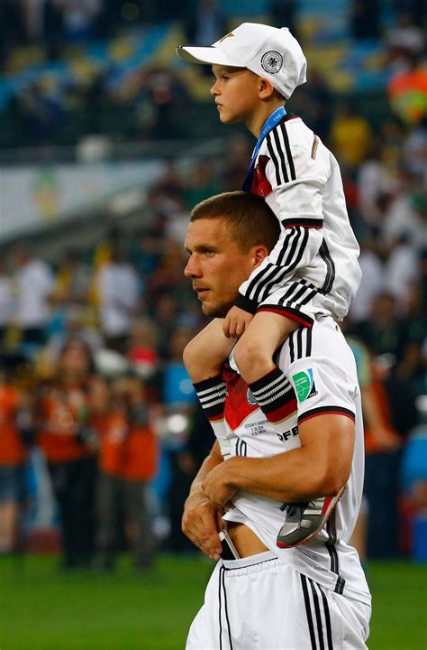 Lukas podolski (born june 4, 1985) is a professional football player who competes for germany in world cup soccer. Lukas Podolski: Liebeserklärung an seinen Sohn | GALA.de