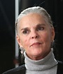 Ali MacGraw Retired in a Town Where People Respect Her Privacy while ...
