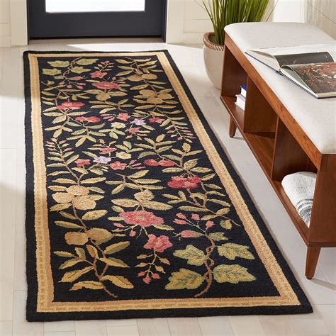 Amazon Com SAFAVIEH Chelsea Collection Runner Rug X Black Hand Hooked French