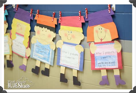 This fun little craft looks great up on the wall and the kids seem to really enjoy it. First Grade Blue Skies: End of the Year Graduation Craft