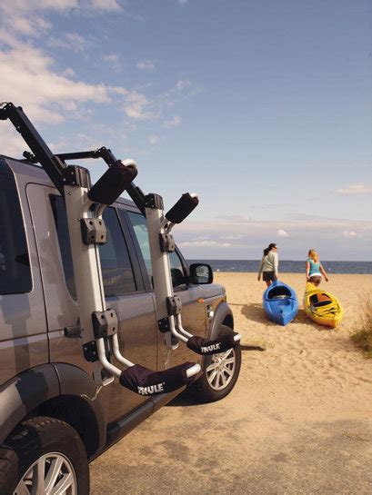 Some thule kayak racks carry your boat on its hull, while others carry it on its side or at an angle. Amazon.com: Thule 897XT Hullavator Kayak Roof Rack Mount ...