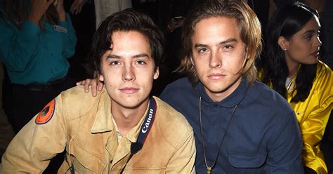dylan sprouse not watching riverdale twin cole