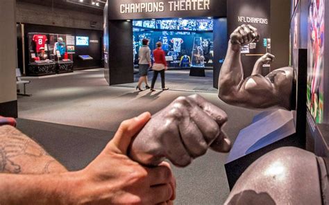 Pro Football Hall Of Fame Brings Its Best To History Museum