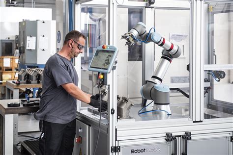 Universal Robots Launches New Heavy Duty Payload Cobot Robotics And