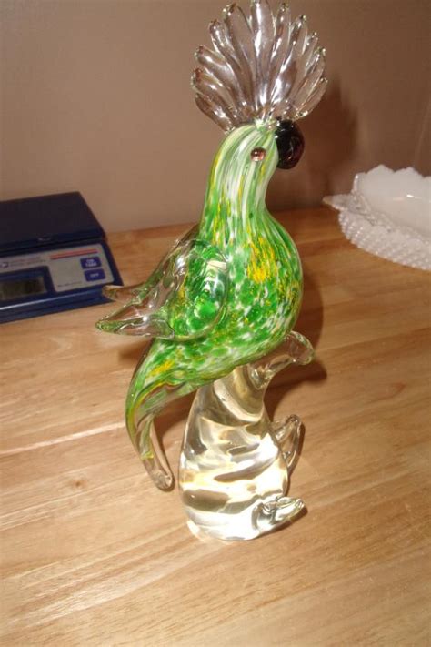 Where was the murano glass hummingbird statuette made? vintage murano art glass parrot bird cockatoo figurine