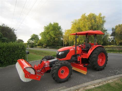 Kubota M7040 Neilo Tractor Grader For Sale