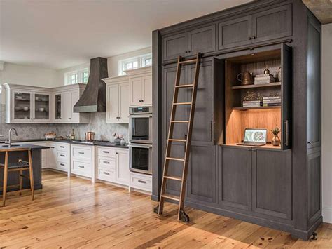 How To Use Floor To Ceiling Kitchen Cabinets To Their Full Potential
