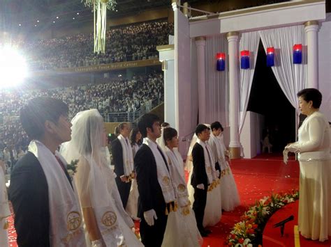 Inside A Unificationist Mass Wedding Ceremony Photos Image 71 Abc News