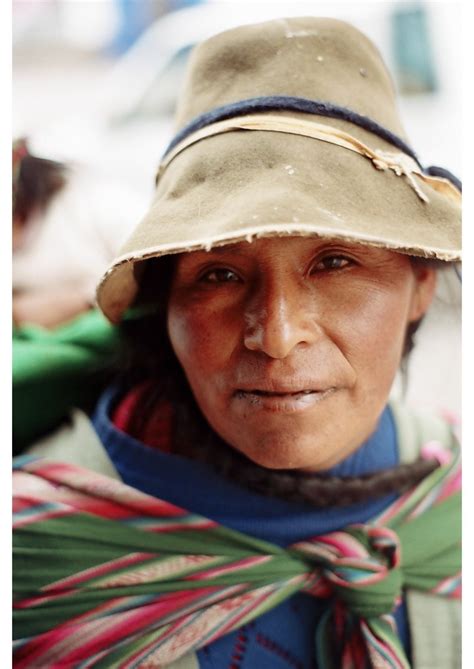 Bella Mujer Indigena Peruana Imagen And Foto Retratos Yo Personas