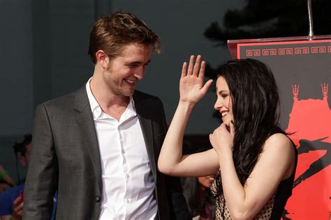 Kristen And Robs Hollywood Handprints Ceremony Hq Robert Pattinson
