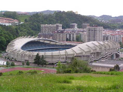 Twitter oficial de la real sociedad de fútbol @realsociedadeus @realsociedaden @realsociedadfr. Estadio de Anoeta - Info-stades