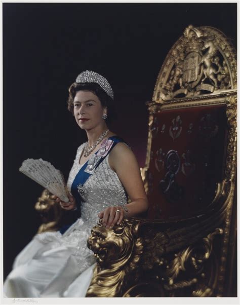 Npg P340 Queen Elizabeth Ii Large Image National Portrait Gallery