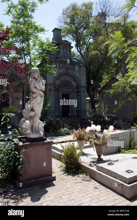 El Cementerio General De Recoleta Santiago De Chile El Cementerio