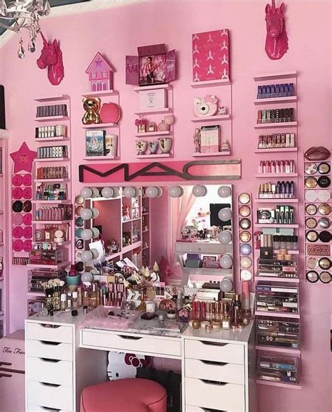 Dream Desk 😻😻 In 2020 Makeup Room Decor Makeup Rooms Glam Room