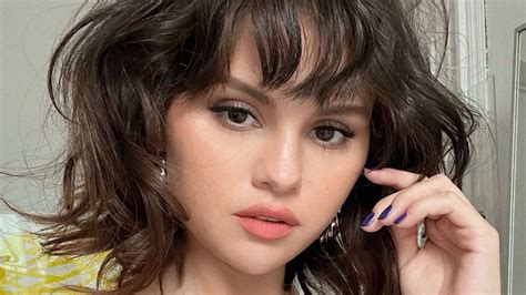 Selena Gomez Debuts New Haircut Thats Sure To Be The Most Sought After