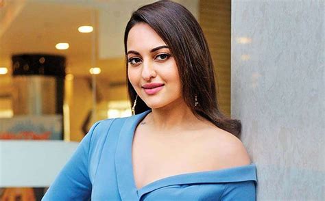 Sonakshi Sinha Is Living Every Daughters Dream Says Father Shatrughan Sinha Is Proud Of Her