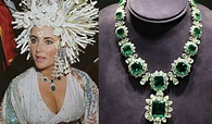 Elizabeth Taylor famous emerald necklace and emerald pendant - Gemme ...