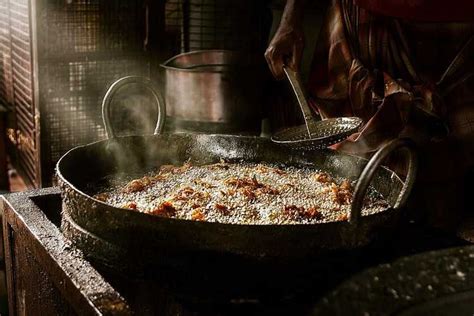 Cara membuat sambal nasi goreng; Pisang Goreng Sambal Terasi : Di Sulawesi, Pasangan ...