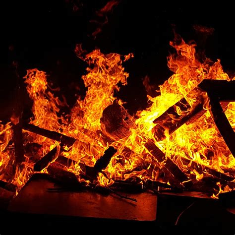 Hoguera Fuego Brasas Foto Gratis En Pixabay