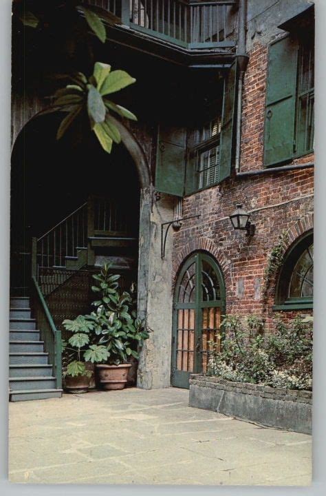 New Orleans Courtyards Are A French Quarter Staple By Georgia New