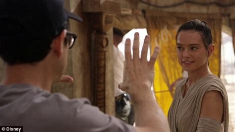 Daisy Ridley Performs Her Famed Star Wars Interrogation Scene In