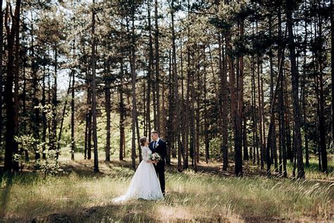 A Pine Forest Stroll The Newlywed Couple Love Wedding Green Photo