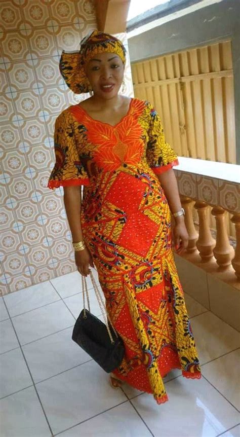 Robe brodee simple african fashion women clothing african clothing african fashion from i.pinimg.com. Modele De Robe En Dentelle Et Pagne - Facile à faire