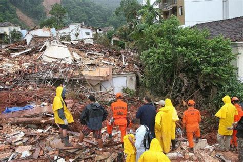 brasil maior tragédia climática da história do país esquerda