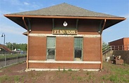 Old Chicago, Burlington, & Quincy Railroad Station (Fort Madison, Iowa ...