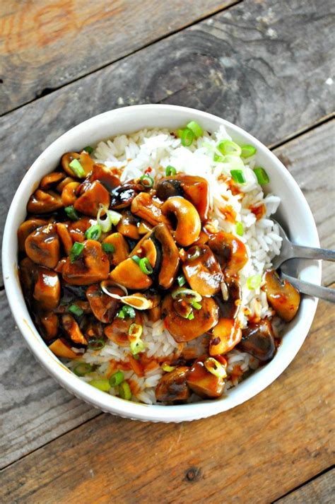Vegan Bourbon Mushrooms and Rice | Recipe | Vegan dinners, Vegan gluten ...
