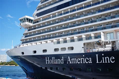 Holland America Extends Cruise Pause Through March 31