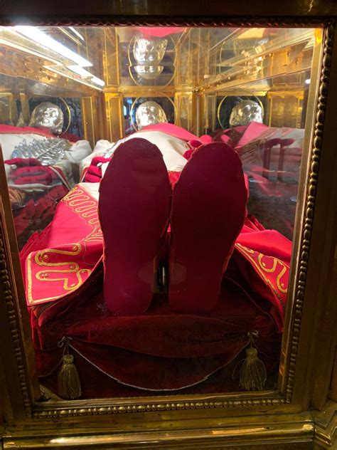 New Liturgical Movement The Relics Of St Victor Maurus In Milan