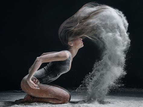 Alexander Yakovlev Dancer And Flour étapes Dance Photography