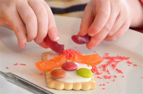 We've cracked the code to baking the fluffiest, most delicious biscuits ever! Fun ways for the kids to decorate biscuits - Kidspot