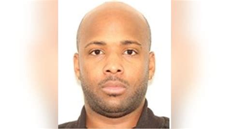 Police Sex Offender Wanted For Peeping Into Home Public Indecency