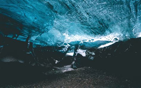 Download Wallpaper 3840x2400 Cave Ice Iceland Icy 4k