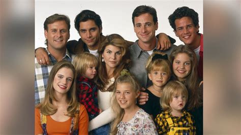 netflix releases fuller house teaser trailer and premiere date good morning america