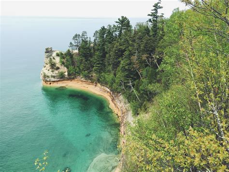 8 Things You Need On Your Upper Peninsula Bucket List Michigan