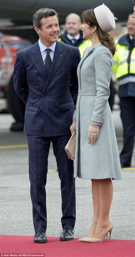 Queen Mathilde Greeted By Crown Princess Mary In Denmark Daily Mail Online