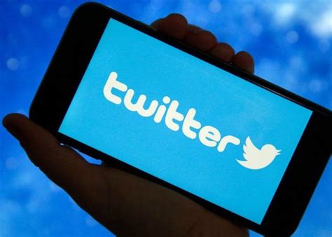 Twitter Tests Communities Feature For Tweeting To Groups