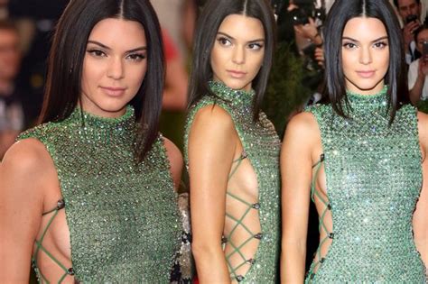 Hollywood Plastic Surgeon Claims Kendall Jenner Has Undergone A Recent Boob Job Mirror Online