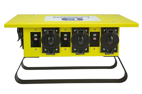 Larson Electronics Portable Spider Box 120240v Input 6 5 20r Nema Duplex Gfci