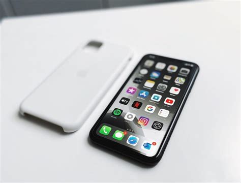 It is the operating system that powers many of the company's mobile devices, including the iphone and ipod touch. iOS 14: release, ondersteuning, nieuwe functies en meer ...