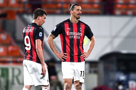 Manchester united vs ac milan live preview. GdS: Milan hoping Ibrahimovic can play some part in Europa ...