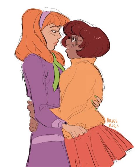 A Ball With Hair Growing All Over Its Body Daphne And Velma Scooby