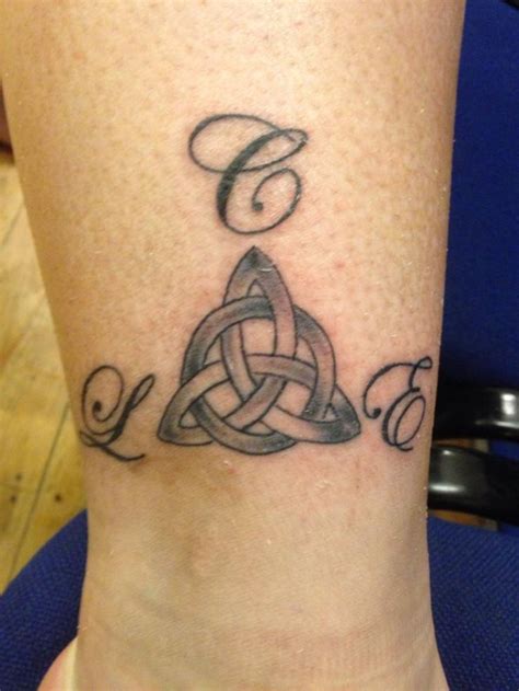 My Sisters Lovely Tattoo With The Initials Of Her Name Mine And My Mums